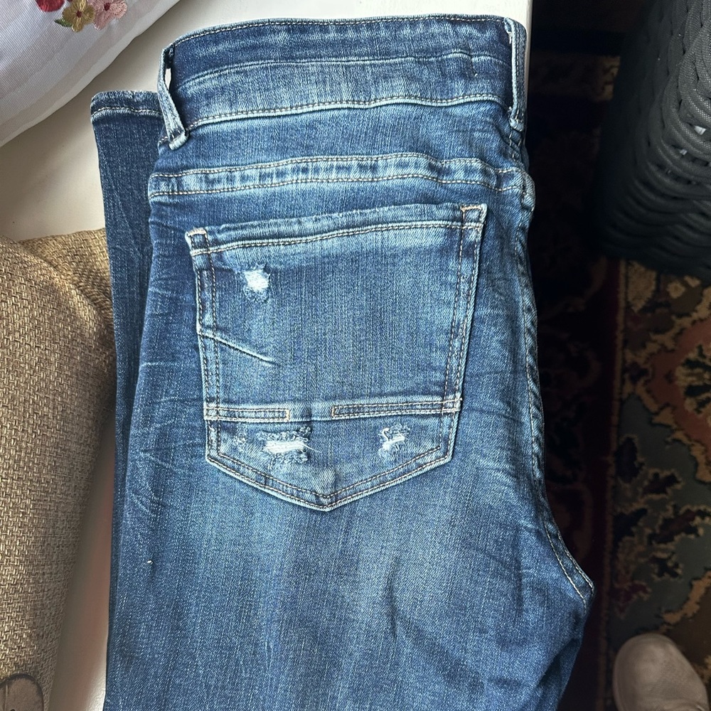 BKE Jeans. Size 32 waist 29 1/2 length.